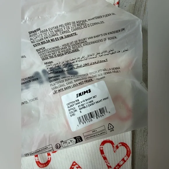 SKIMS Women's Two-Piece Heart Print Pajama Set in White and Red - Picture 6 of 6